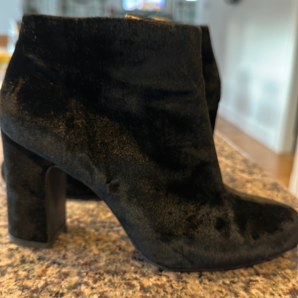 Velvet Nealy Bootie